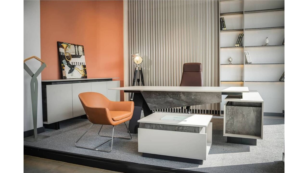 What are the Types of Office Furniture? Make the Right Choice for Your Workplace